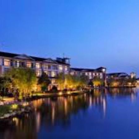 Crowne Plaza Hangzhou Xanadu Resort Esterno foto