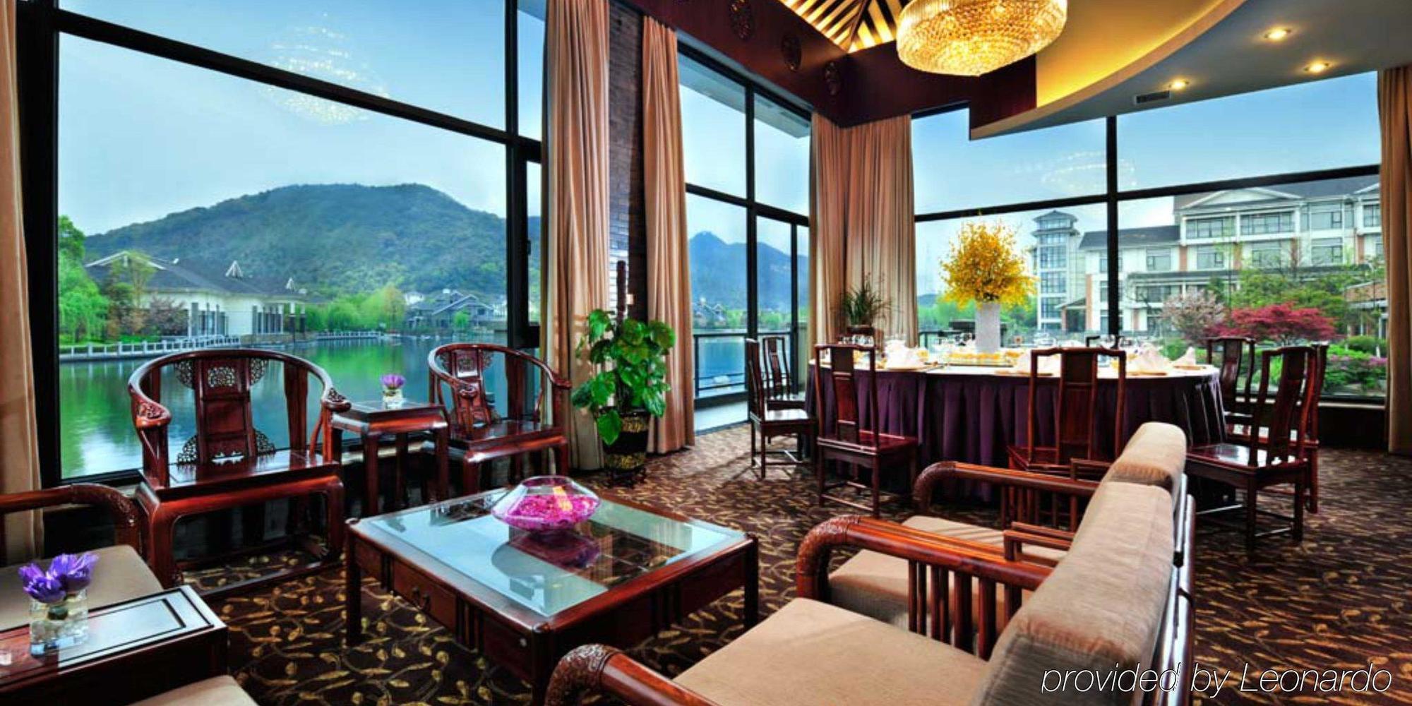 Crowne Plaza Hangzhou Xanadu Resort Esterno foto
