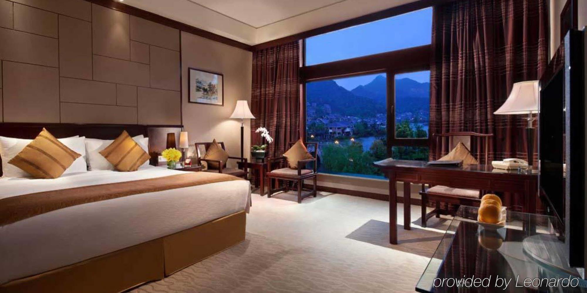 Crowne Plaza Hangzhou Xanadu Resort Esterno foto
